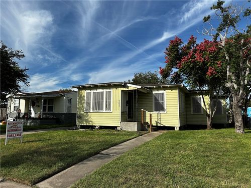 4206 Clinton Dr, Corpus Christi, TX, 78412-2427 | Card Image