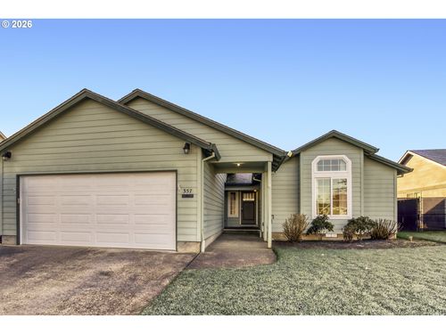 357 Se 7th Ave, Canby, OR, 97013-8713 | Card Image