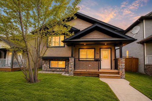 60 Vickers Close, Red Deer, AB, T4R0E6 | Card Image