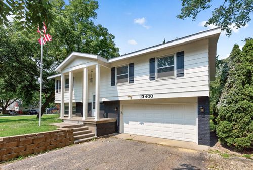 13400 Orchard Rd, Minnetonka, MN, 55305-4041 | Card Image