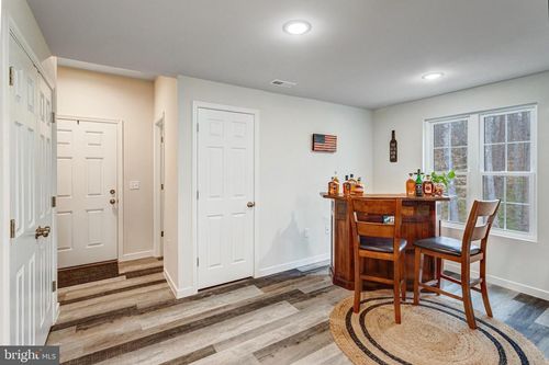 2075 Country Rd, BEAVERDAM, VA, 23015-9570 | Card Image