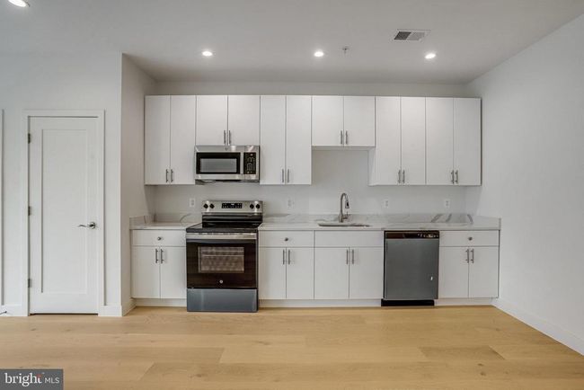 4902 D St Se, Townhouse with 5 bedrooms, 4 bathrooms and null parking in WASHINGTON DC | Image 10