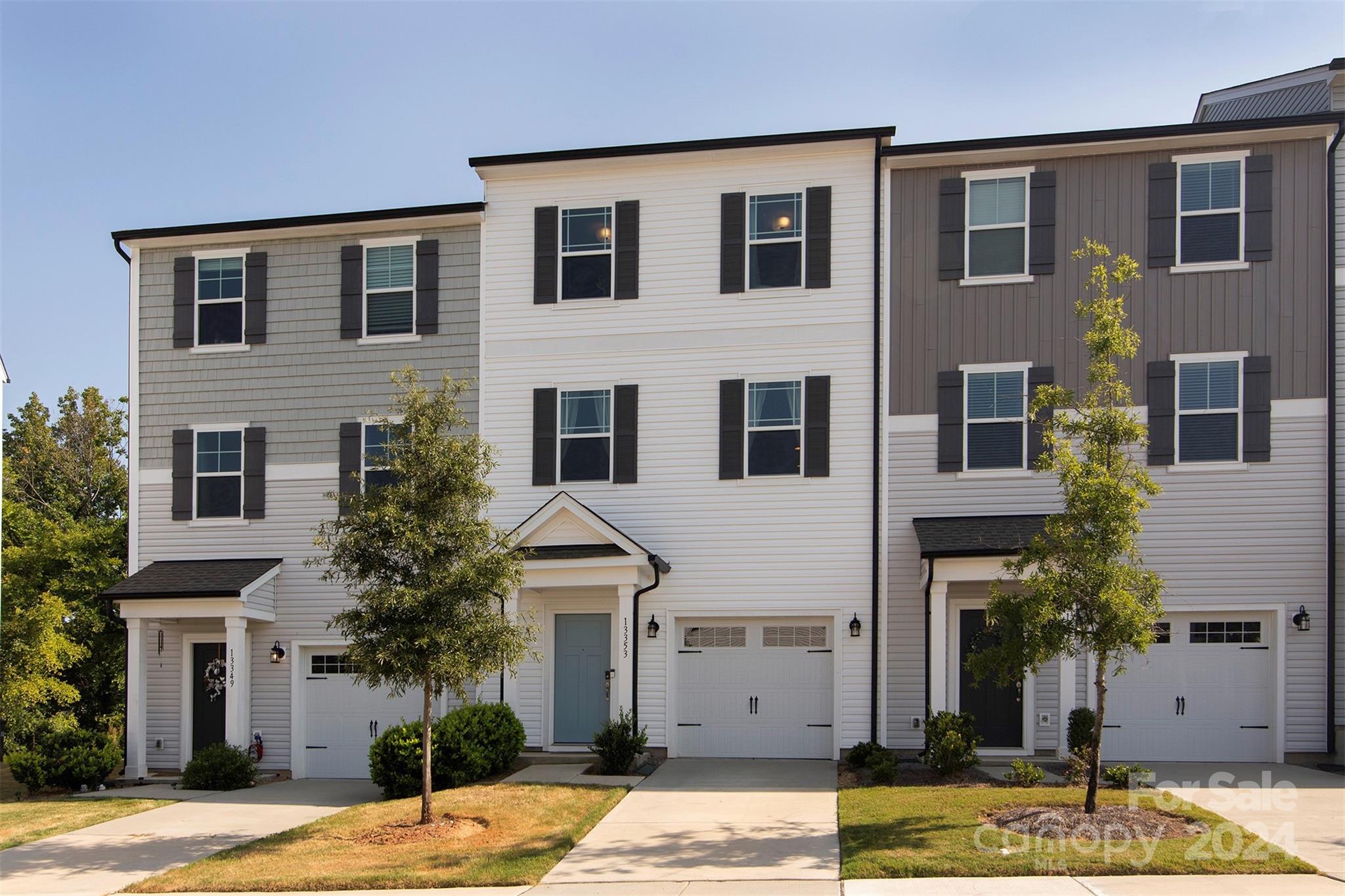 Porter Creek Rd, Charlotte, NC 28262