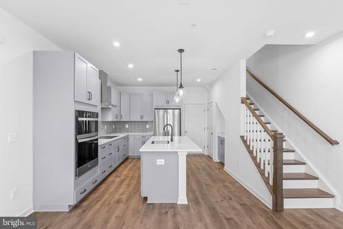 19719 Misty Moss Sq, Ashburn, VA, 20147 | Card Image
