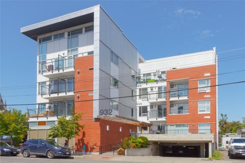 303-932 Johnson St, Victoria, BC, V8V3N4 | Card Image