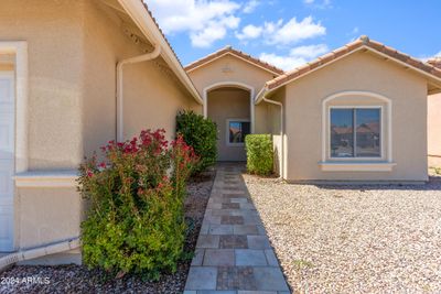 2946 Softwind Drive, House other with 2 bedrooms, 2 bathrooms and null parking in Sierra Vista AZ | Image 2