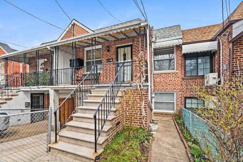 754 Calhoun Avenue, New York, NY, 10465 | Card Image