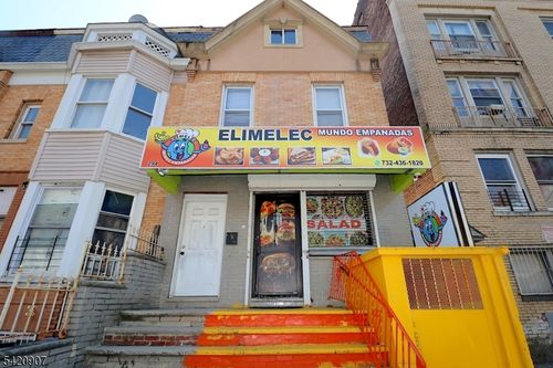 294 Park Ave, Newark, NJ, 07107-1635 | Card Image