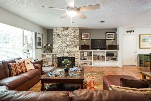 2402 Rock Terrace Cir, Austin, TX, 78704-3838 | Card Image