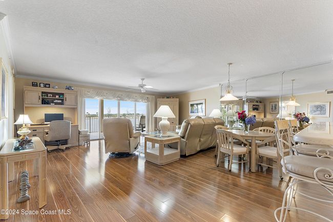 303 - 100 Riverside Dr, Condo with 2 bedrooms, 2 bathrooms and null parking in Cocoa FL | Image 5