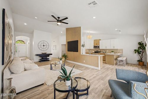8382 S Mill Ave, Tempe, AZ, 85284-2233 | Card Image