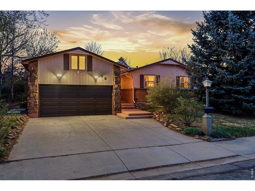 11 James Cir, Longmont, CO, 80501 | Card Image