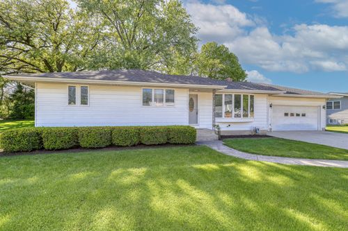 402 N 1st St, Elburn, IL, 60119 | Card Image