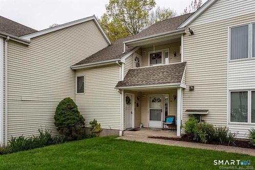 24-24 Millbrook Ct, Newington, CT, 06111-2068 | Card Image