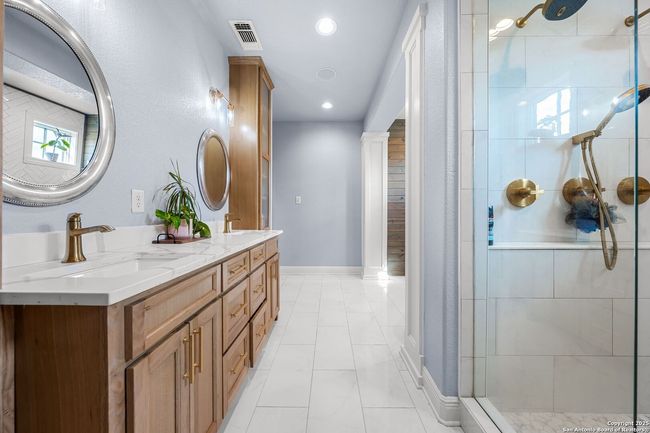 195 Desert Flower, House other with 6 bedrooms, 5 bathrooms and null parking in Spring Branch TX | Image 20