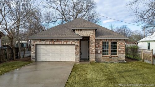 429 3rd Ave, Ardmore, OK, 73401-8204 | Card Image