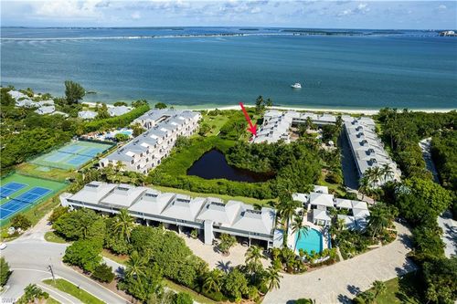 232-200 Periwinkle Way, SANIBEL, FL, 33957-7402 | Card Image