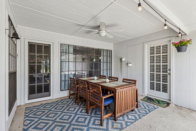 View of sunroom / solarium | Image 23