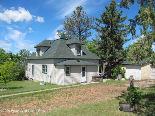 384 1st Ave Se, Beach, ND, 58621 | Card Image
