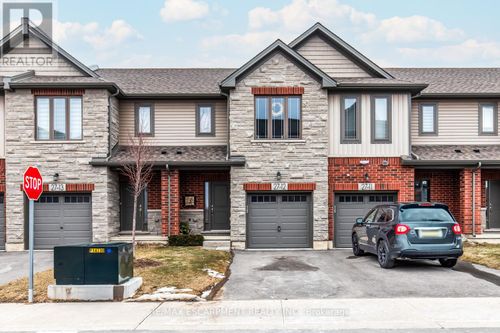 12-27 Rachel Drive, Hamilton (Winona Park), ON, L8E0K6 | Card Image