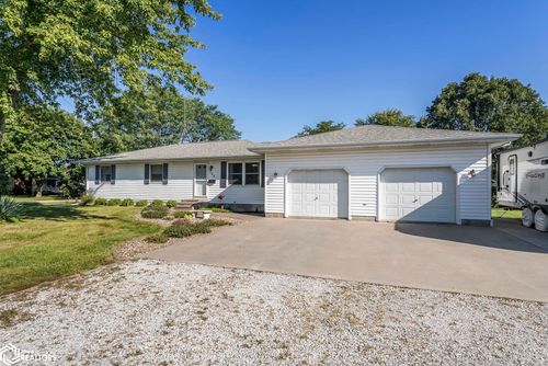 702 E 12th St, Washington, IA, 52353-2669 | Card Image