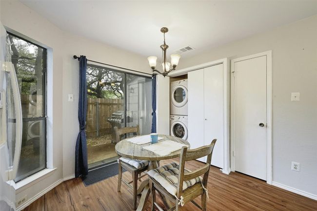 APT-69 - 1411 Gracy Farms Ln, Townhouse with 2 bedrooms, 2 bathrooms and 2 parking in Austin TX | Image 11
