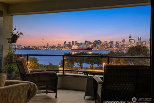 204-1333 Harbor Avenue Sw, Seattle, WA, 98116 | Card Image