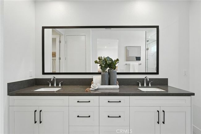 Bathroom 3 | Image 13