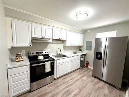 d-9626 10th View Street, Norfolk, VA, 23503 | Card Image