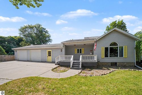 121 W Hazel St, Saint Louis, MI, 48880-1321 | Card Image