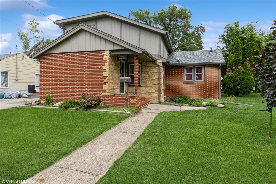 21st St, Des Moines, IA 50317