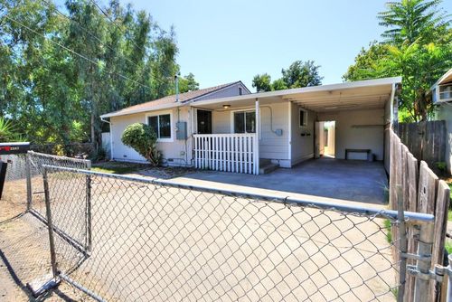 2557 Selma St, Sacramento, CA, 95815-2623 | Card Image