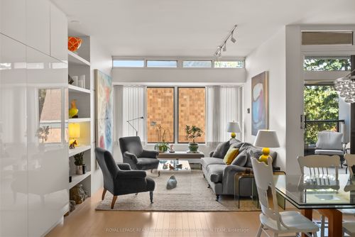 337-40 Oaklands Ave, Toronto, ON, M4V2Z3 | Card Image