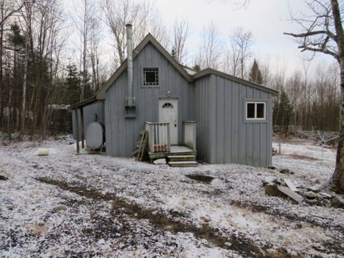 990 Oregon Rd, Lunenburg, VT, 05906-9635 | Card Image