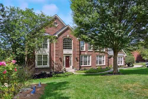 1 Colonel Pointe Dr, Wilder, KY, 41076-9795 | Card Image