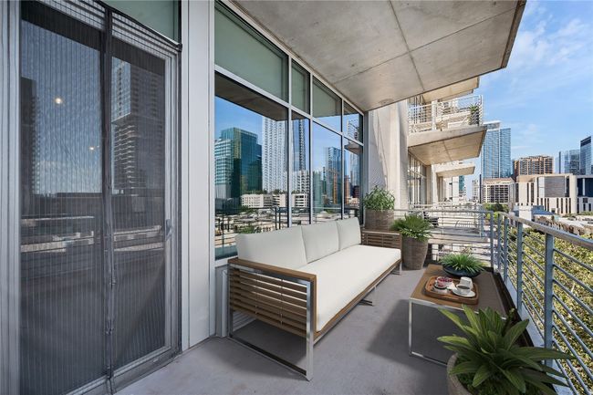APT-705 - 800 W 5 Th St, Condo with 2 bedrooms, 2 bathrooms and 2 parking in Austin TX | Image 10