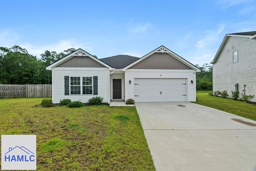 147 Battalion Ln, Hinesville, GA, 31313-8389 | Card Image
