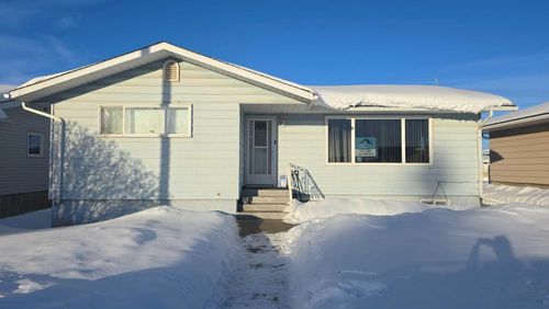 10314-101A 101a Ave, Lac La Biche, AB, T0A0C5 | Card Image