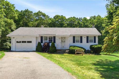 42 Charles Ave, Charlestown, RI, 02813-2704 | Card Image