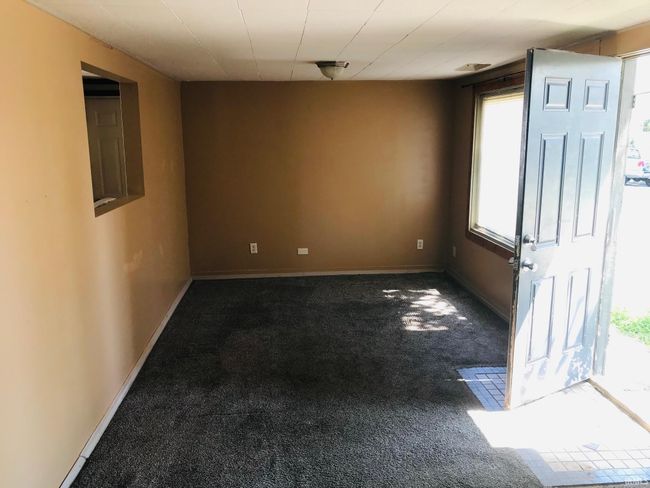 410 E Indiana St, House other with 2 bedrooms, 1 bathrooms and null parking in Princeton IN | Image 8