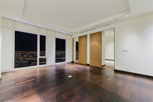 3902-3750 Las Vegas Blvd S, Las Vegas, NV, 89158 | Card Image