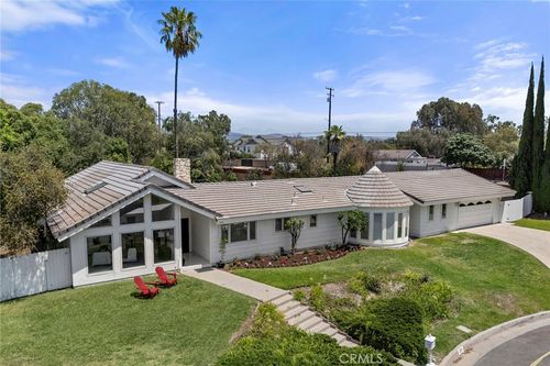 201 Barcelona Cir, Fullerton, CA, 92835-1751 | Card Image