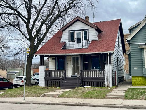 3201 N 35th St, Milwaukee, WI, 53216-3707 | Card Image