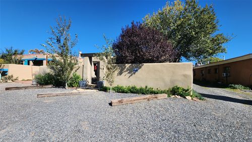 715 S Saint Francis Dr, Santa Fe, NM, 87505-3058 | Card Image