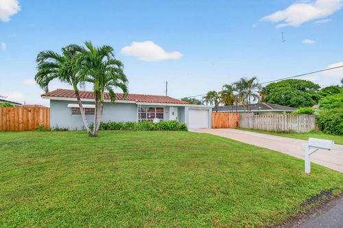 2775 Ne 5th Ave, Boca Raton, FL, 33431-7518 | Card Image
