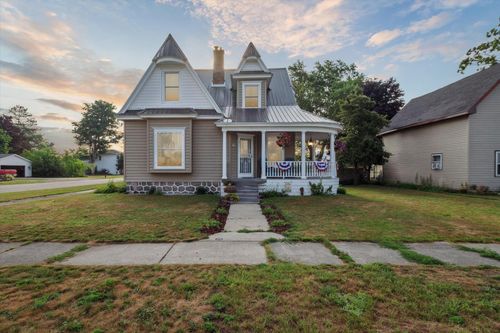 546 N Main St, Evart, MI, 49631-9485 | Card Image