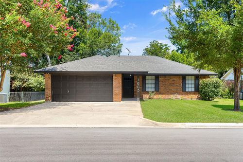 1803 S Park St, Brenham, TX, 77833-4848 | Card Image