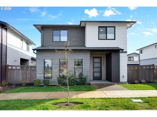 16492 Se Silver Creek Falls Dr, Happy Valley, OR, 97086-4398 | Card Image