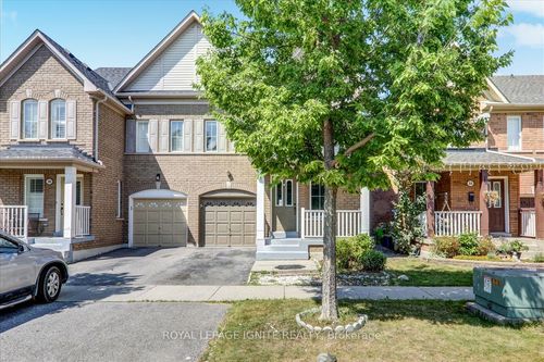 32 Tansley Cres, Ajax, ON, L1Z1Y5 | Card Image
