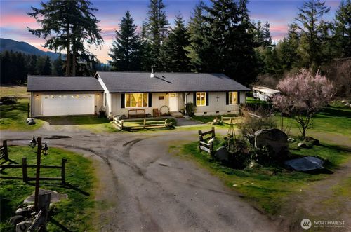 14435 Vail Cut Off Rd Se, Rainier, WA, 98576-9619 | Card Image